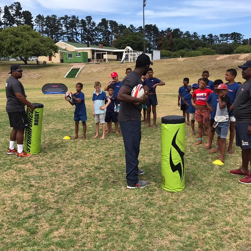 pinnacle_se's tweet photo. "We make a living by what we get... But we make a living by what we give." - Sir Winston Churchill
#SocialDevelopment #Sport #Education #PSE #BeYourBest #NeverGiveUp #FutureProteas #FutureSpringboks #HolidayFun #HolidaySportsClinic #HardWork #EveryDay #AllDay #Rugby https://t.co/AxwK9ksM6V