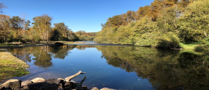 Scenic view of a calm river in Washington state.
