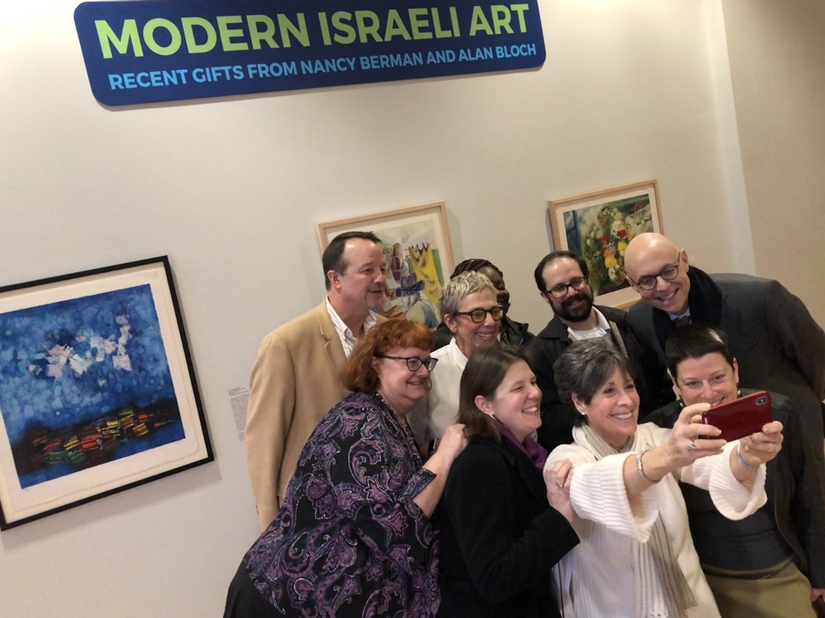 Happy #MuseumSelfieDay! Lovin' our selfie 📷 with HUC-JIR President Andrew Rehfeld at the Skirball Museum!
Learn more about our current and upcoming exhibitions: huc.edu/research/museu…