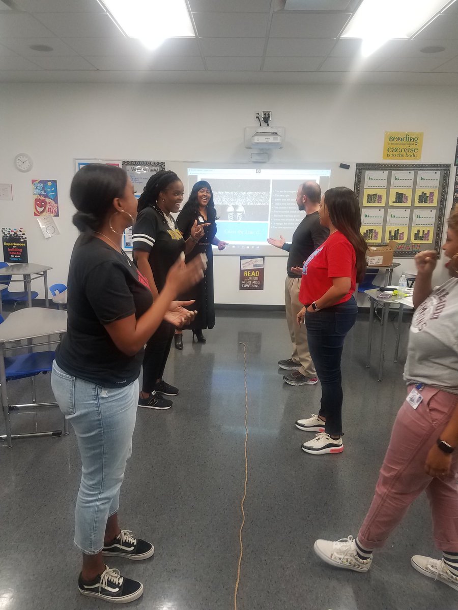 traciking07's tweet photo. @MadisonEla @teejayewebb @ButterisJackee @marisa_hartling Madison HS ELA - PLC in Full Effect!  Working on Grammar in Context with TDS Dr. T. Webb! https://t.co/gTJfReSRZy