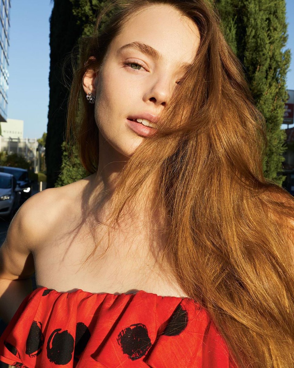 MediaReviewIt's tweet photo. kristine Froseth
#mediareviewit #hollywood #celebrity #model #fashion #style #photoshoot #art #actress #filmmaker #beach #fun #enjoy #Bikni #magazine #hot #sexy #Pose #fashionshow #beauty #review #media #kristine #goldenglobes #awards https://t.co/ZhFTEwYpq6