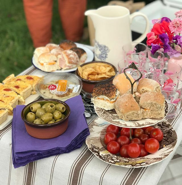 RheaFreeman's tweet photo. You know when you find a pic on your phone and it makes you feel instantly hungry (even though you've just eaten!)?!⁠
-⁠
I found this picture of the AMAZING picnic @emmawarren_1 and @dimpsey_glamping organised at last year's Festival of BE up at Gatc… https://t.co/AJ2lZp1hVJ https://t.co/ArxnM7aRCe