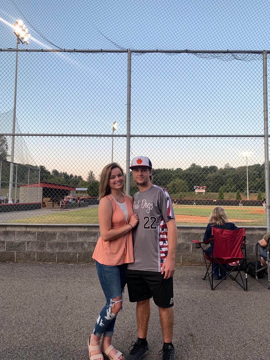 JacobStowe22's tweet photo. I am proud to announce that I have verbally committed to play baseball at Montreat College! Thank you to everyone who has helped me to get to this point. Family, Friends, and Coaches have helped me tremendously to become the person and player I am. Proud to be a Cav! https://t.co/T0fUEbPDxl