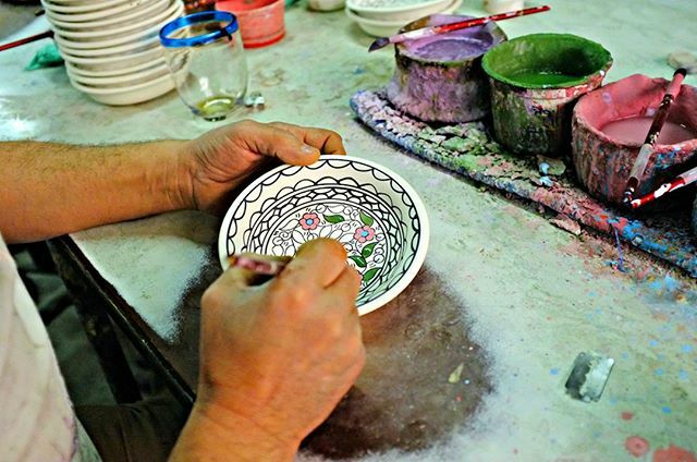 #engagingtravel #traveldeeper #hebron #palestine #visitpalestine #westbank #handicrafts ift.tt/2tZojqy