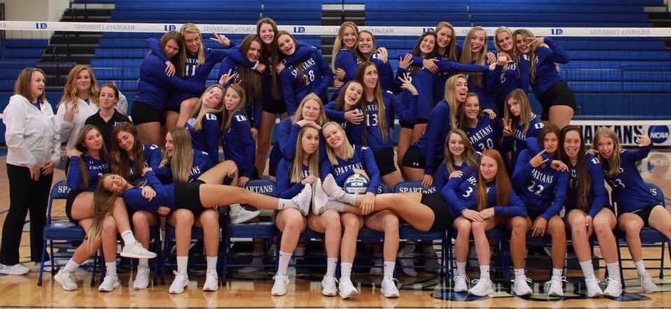DbqVolleyball's tweet image. This group of crazies finished the 2019 Fall semester with a 3.5 GPA. We are proud of their commitment in the classroom! #smartandstrong