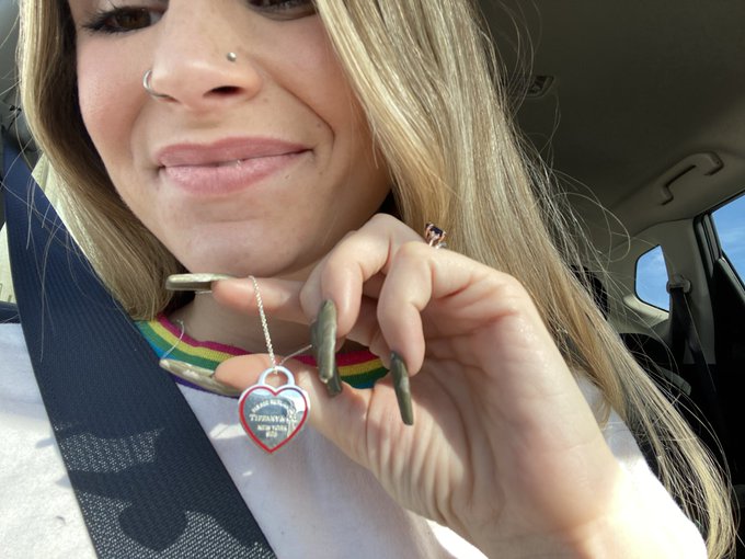 like.. a RED Tiffany&rsquo;s necklace to add to the collection &hearts;️😭 thank u boo @YoungPsychonaut https://t.