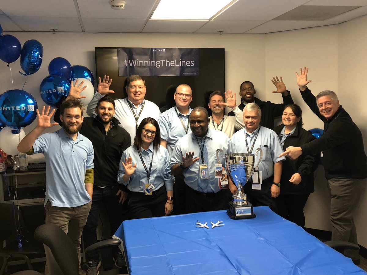 misic2019's tweet photo. @flyavlnow I see u! #CaringChallenge November win 🏆congrats again #beingunited @abama0001 @EricScifres frequent flyers did you know that this station is cross trained? Yea- they maybe your gate agent, or work the ramp, or help out in another area...pretty cool 😎 to know it all https://t.co/jOApPDhzWY