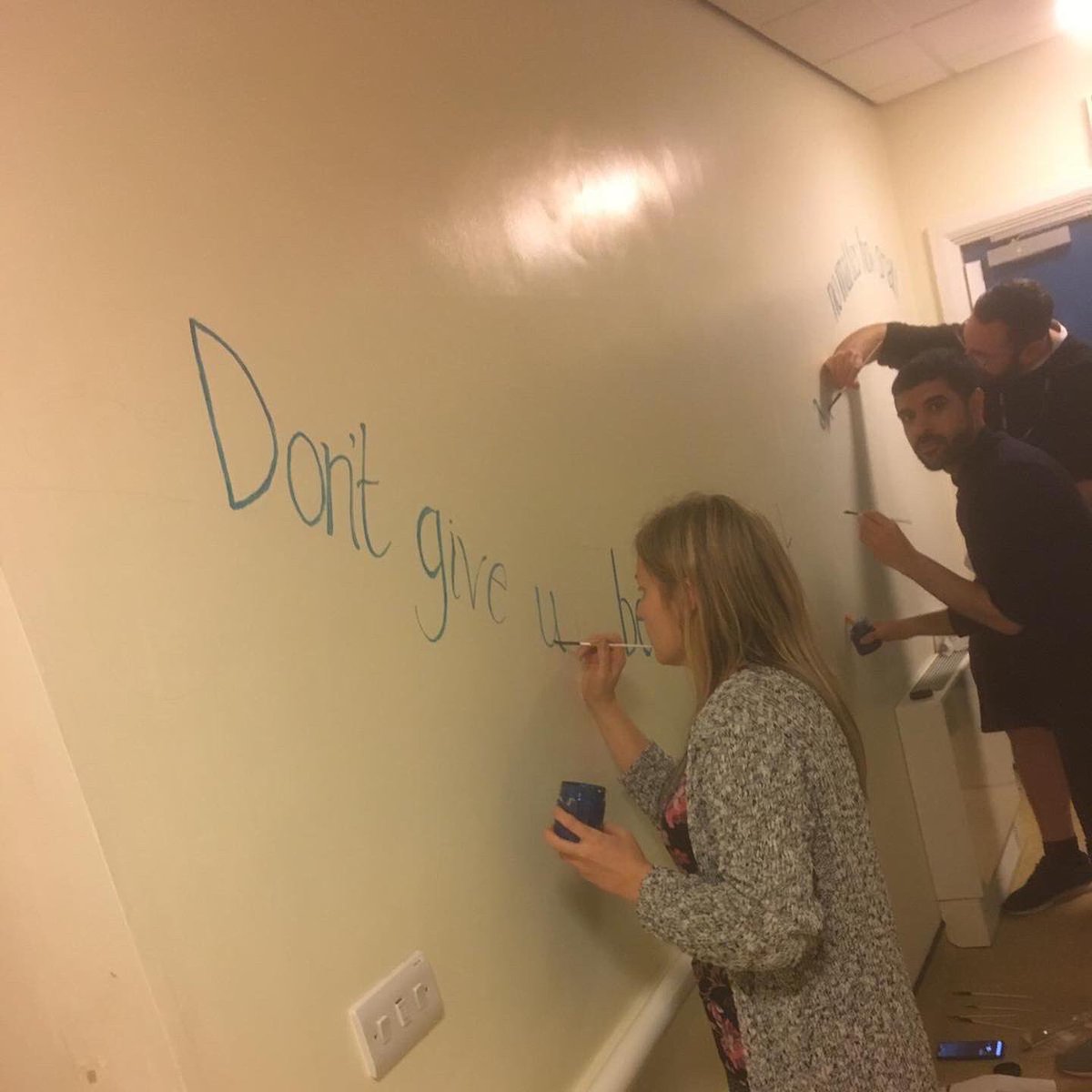root2wing's tweet photo. Our artist’s apprentices helped to paint quotes and flight paths along the corridors. 
The great staff at Overthorpe CofE got stuck in too!
.
.
.
.
#teamwork #artinschools #painting  #community #communityarts #artsandwellbeing https://t.co/Ym2LzE4qBF
