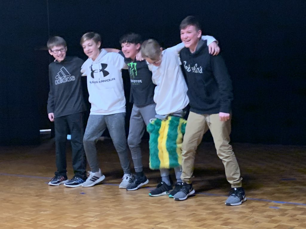 HubbleMath's tweet image. Hubble seminars, enjoying a little karaoke! @hssd @hssdbv