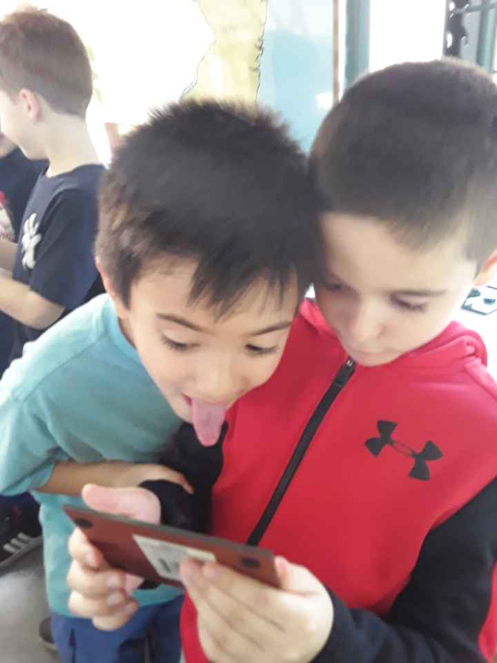 MobileFoodLab's tweet photo. 2nd graders at @Hubbard_School loved exploring and learning about their taste buds on the #MobileFoodLab as part of the STEAM Project. 😋🥬 This was made possible by a grant from @ORUConnect. https://t.co/RMVMNozAWq
