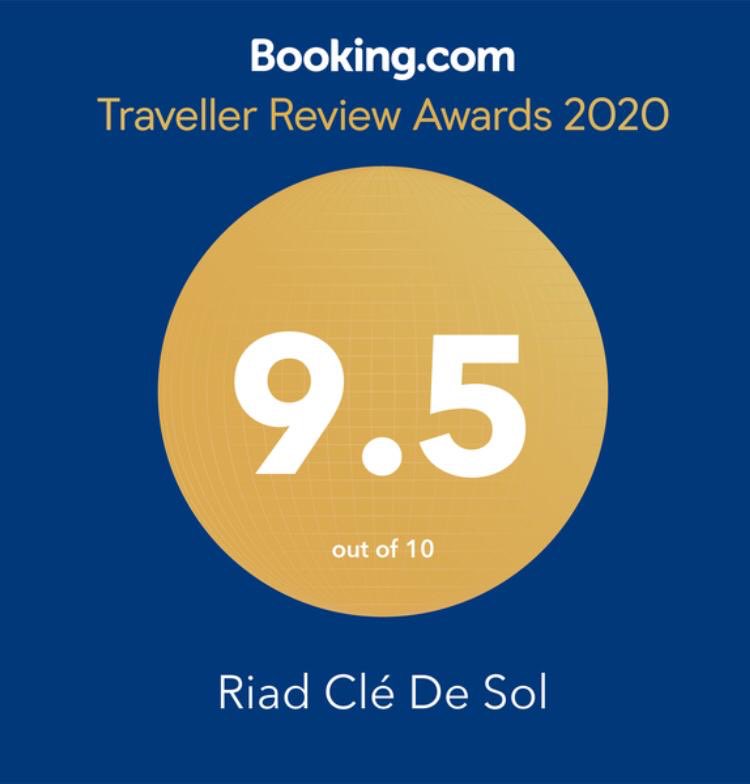kalid1904's tweet photo. C est Avec un grand plaisir que nous partagions avec nos amis et clients notre Award de cette année...
Merci https://t.co/Q8jmpNY4zj