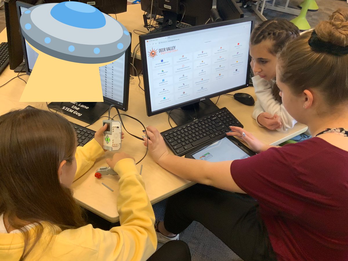 KnIhT_tNeReFfId's tweet photo. 8th grade had a blast with our “Make It Move Without Wheels Challenge.” It took a while to get over the initial block of what they had to accomplish. A huge thank you to the @Suns and @apsFYI for the STEM grant to make this possible. #STEMupAZ #robots @SVViperPride @DVUSD https://t.co/CsO245enrV
