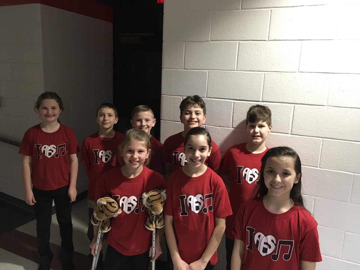 OAElemMusic's tweet photo. Students at AES and OES have been busy performing this winter! Here are some pictures from a hockey game in November, the OA Craft Fair in December, and the Harlem Wizards Game in January! @OAUpdate https://t.co/5N5gLiBST3