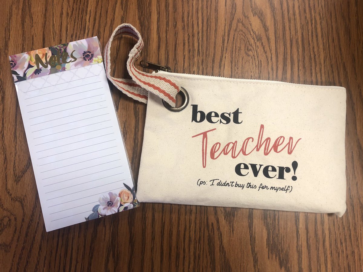 SohrtJodi's tweet photo. Blessed to be working alongside some amazing teachers in Hope, Arkansas! We have some excited teachers as they learn about their new resource available to them and their students!  @WaterfordOrg @HPSBOBCATS @jjw1908 #earlyliteracy #catchthemearly https://t.co/uuKrkXN3OJ