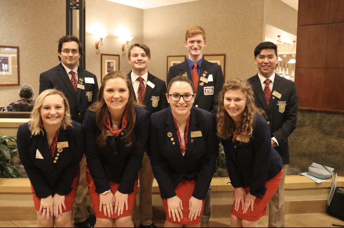 KSFBLA's tweet photo. Some of your state officers represented Kansas FBLA at CTSO Citizenship Day this morning! It was a great day to connect with state officers from other Kansas CTSOs and advocate for career and technical education! https://t.co/opvujEEmZ0