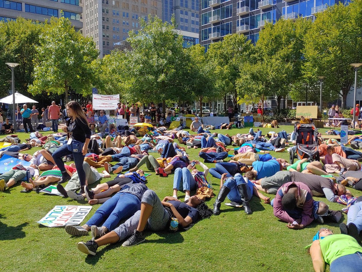 mcarmystrong's tweet photo. What does #NotMeUs mean to me? It means putting service and others (our children) before self. It means the magic of Bernie Sander's arrival last September during the #GSOCLIMATESTRIKE after months of socialists, capitalists, and indies worked together to #PlayDeadForThePlanet. https://t.co/YTvQtyXjDw