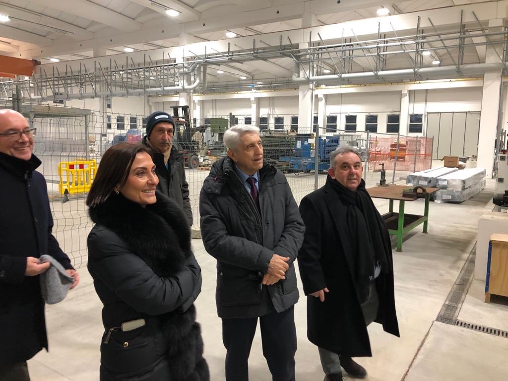 AlessiaMorani's tweet photo. Oggi pomeriggio visita ad aziende del bolognese e in serata cena elettorale per #Bonaccini Presidente e Stefano #Caliandro candidato al consiglio regionale dell’Emilia Romagna 💪💪💪 https://t.co/3U7LsX8KEs