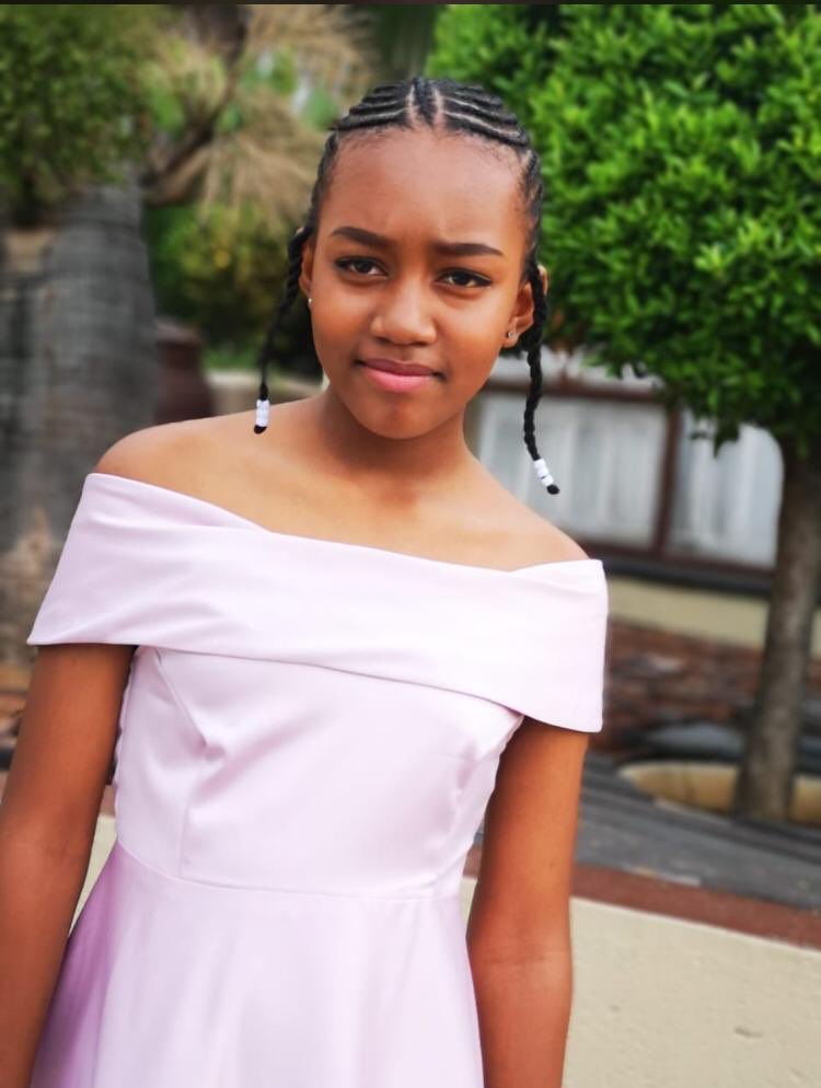 mwelimasilela's tweet photo. #MissingChild 12 year old Dineo Parsons from Kanyamazane in Mpumalanga left home this morning going to school and never returned home. Her parents went to school to look for her and her teacher indicated that she never reported to school. https://t.co/Qtv5iqLRrk