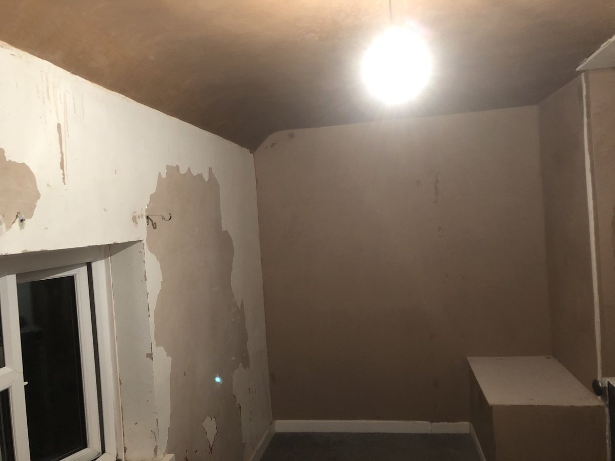 cook_plastering's tweet photo. Job done today in Chester, skimmed over artex ceiling and skimmed couple of walls https://t.co/6vjlBZmaIH