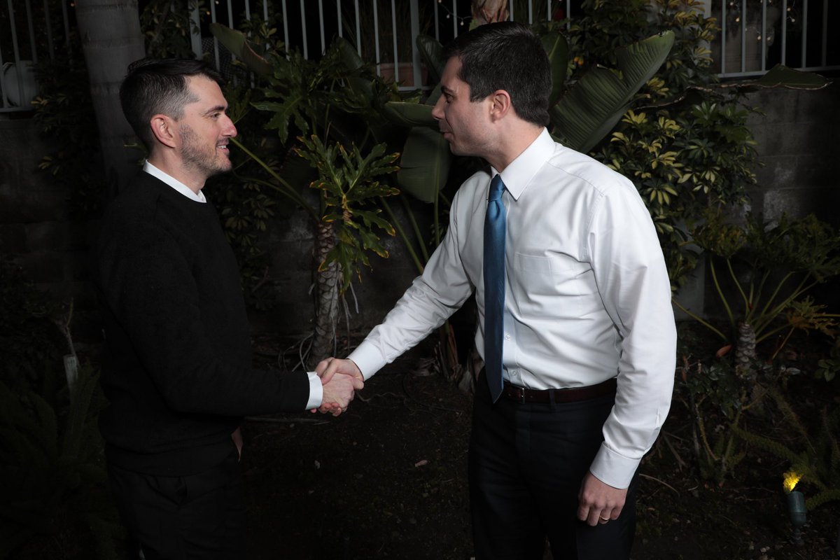 adam davis tweet media