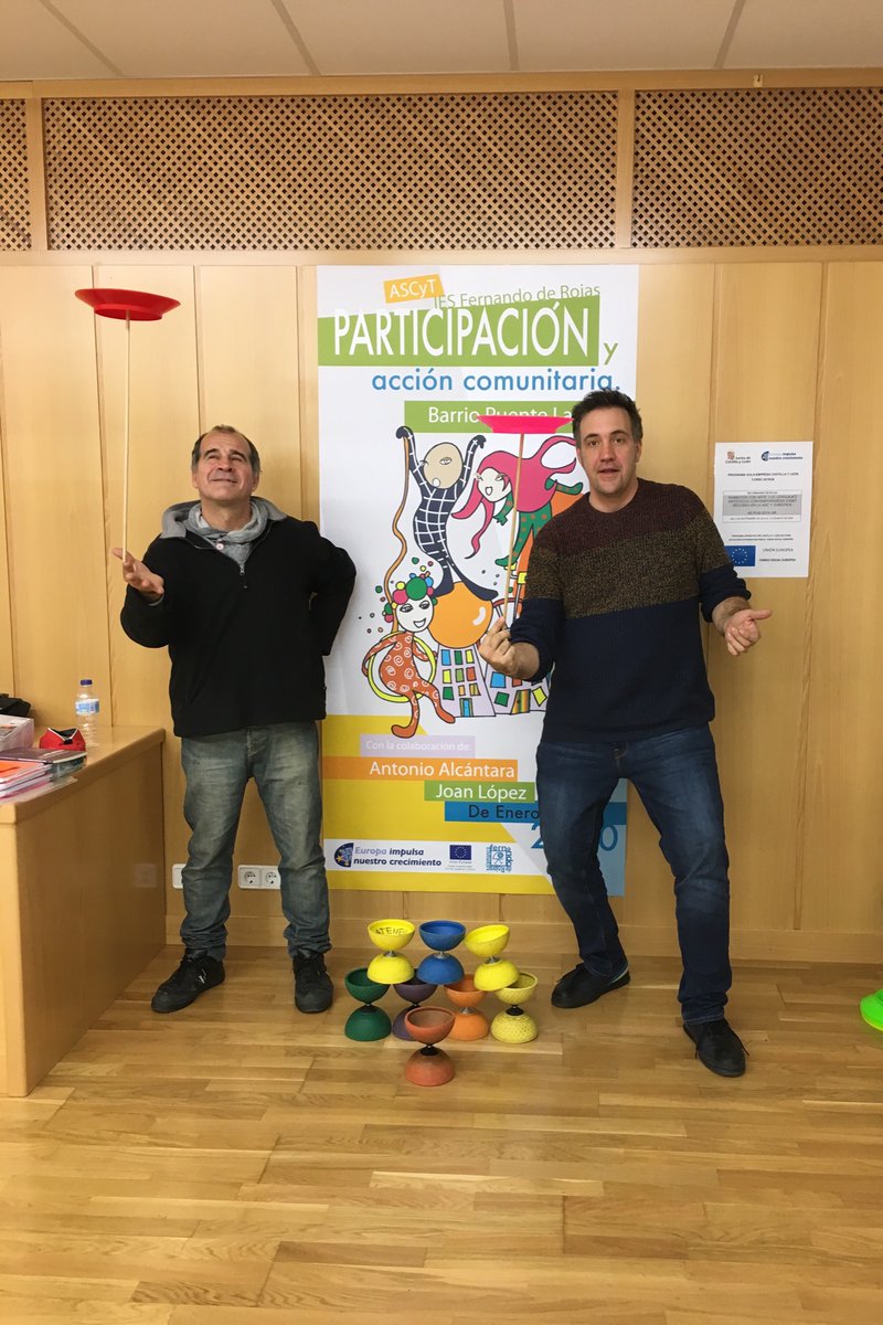 ASCyT_Rojas's tweet photo. Tarde de encuentro, de intercambio, de reflexión, de búsqueda, de aprendizaje, de escucha, de diversión,..... y de mucho más, en compañía de Antonio Alcántara y Juan López como parte del proyecto Aula Empresa “Animación con Arte”. @Antalcantara #FSE_AulaEmpresaCyL #ASCyT https://t.co/SZ5ad6f0kt