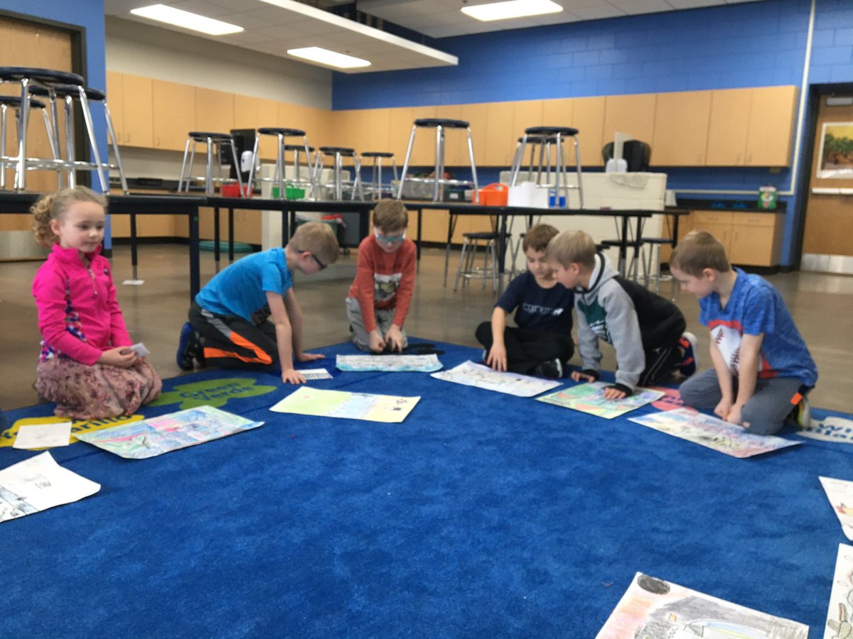 Giving each other compliments about our artworks! <a href="/RKucinski/">Richie Kucinski</a> #LODL #WeArePLSAS