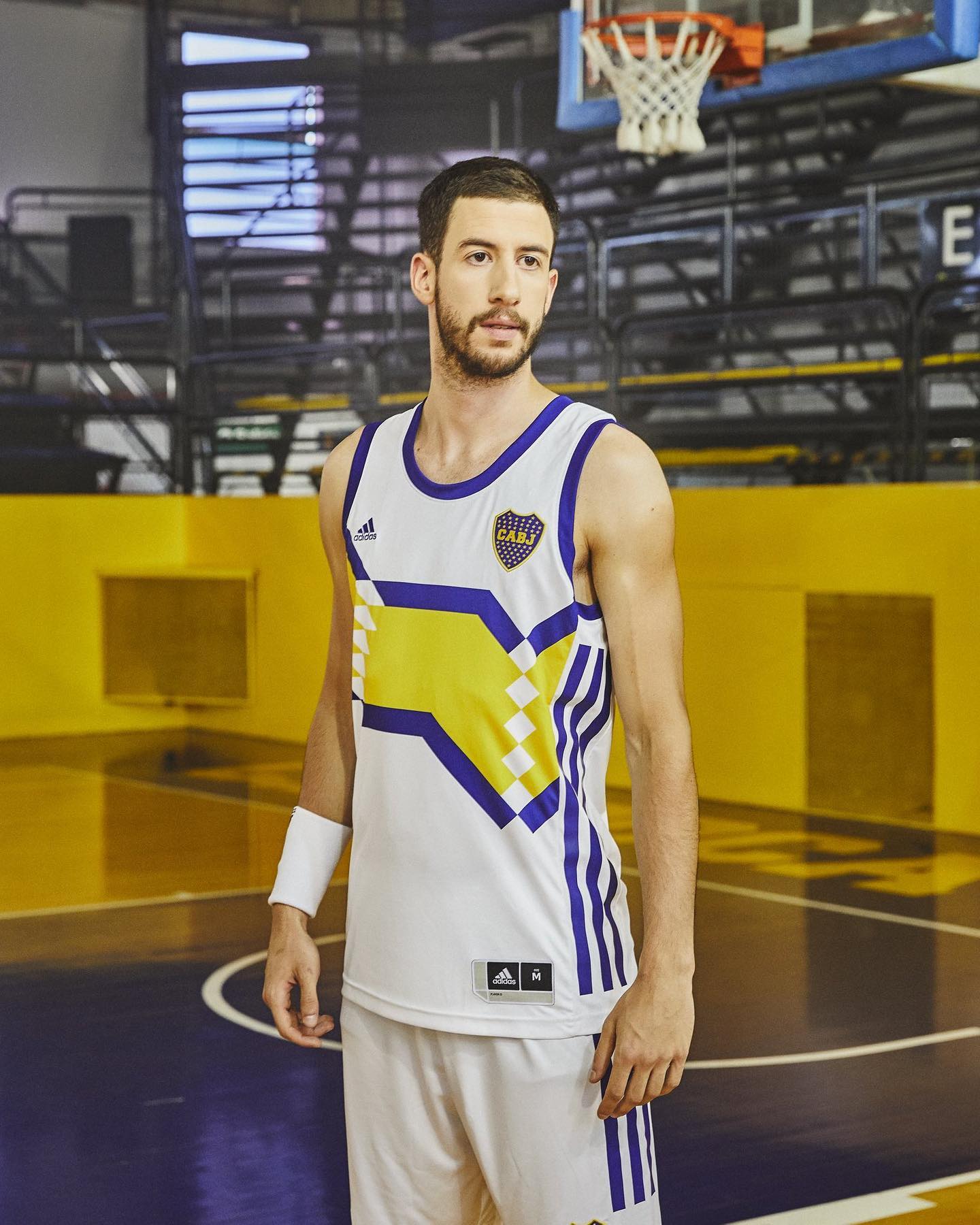 musculosa de boca basquet blanca