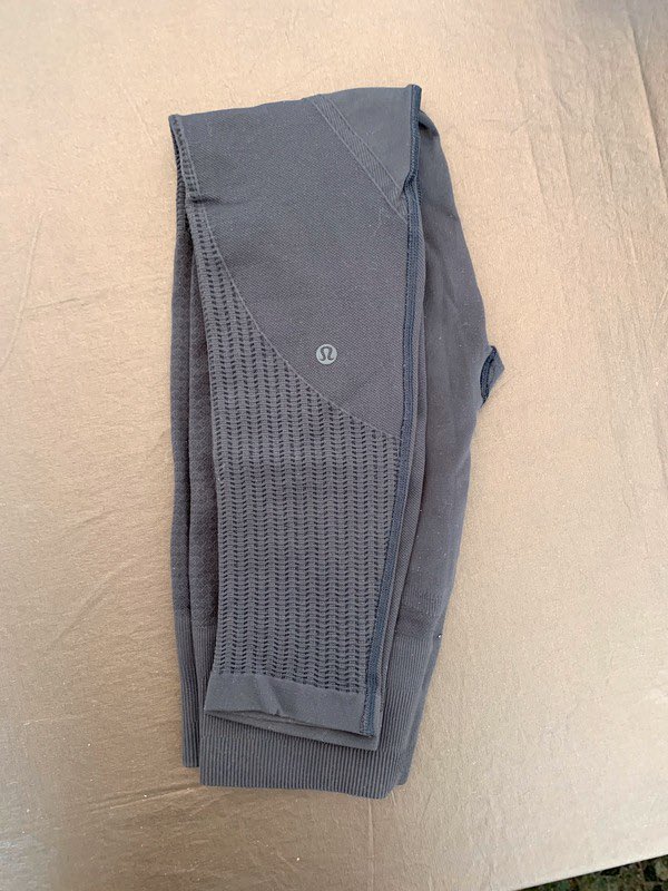 Jessgold.diary.vinted on Twitter "Leggings de Lululemon en Vinted! Es una talla M / 38 / 10