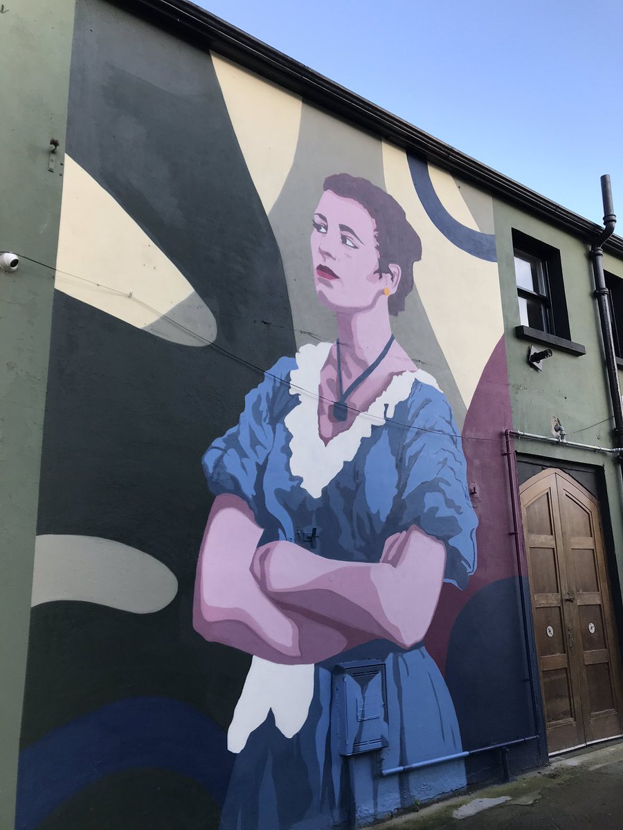 ASMArtDep's tweet photo. A cold but beautiful morning spent exploring Limerick City’s Public Art &amp; landmarks with the LCA2 class for their Visual Art project on their local environment. Looking forward to seeing what they create after soaking up all the inspiration our city has to offer @ilovelimerick https://t.co/WapnMnQ9Ge