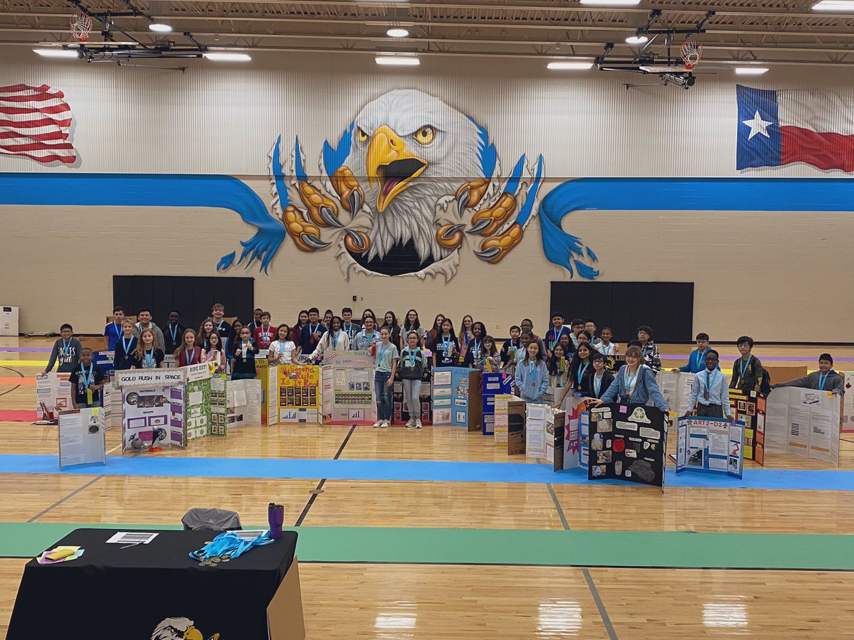 Coach_Driver2's tweet photo. Congrats to everyone who is moving on to the District Science Fair and to the kiddos in my class who qualified! https://t.co/kbncotokuM
