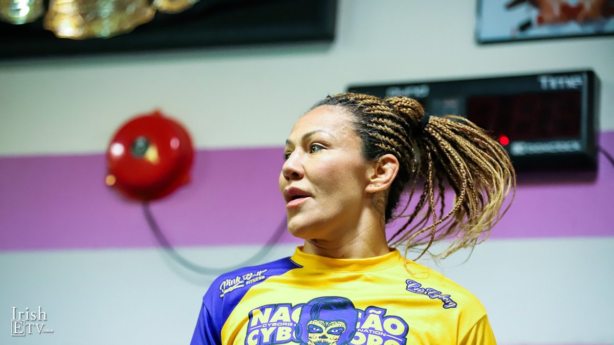 IrishETVSport's tweet photo. More photos 📸 from @criscyborg's open workout for the media @CrisCyborgGym. The featherweight title fight @BellatorMMA #Bellator238 is @theforum in #LosAngeles on the 25th of January.
Is there a 4th belt in the works?
https://t.co/IFw3JoJM3n
#MMA #Bellator #CyborgVsBudd https://t.co/IBTMiALAMg