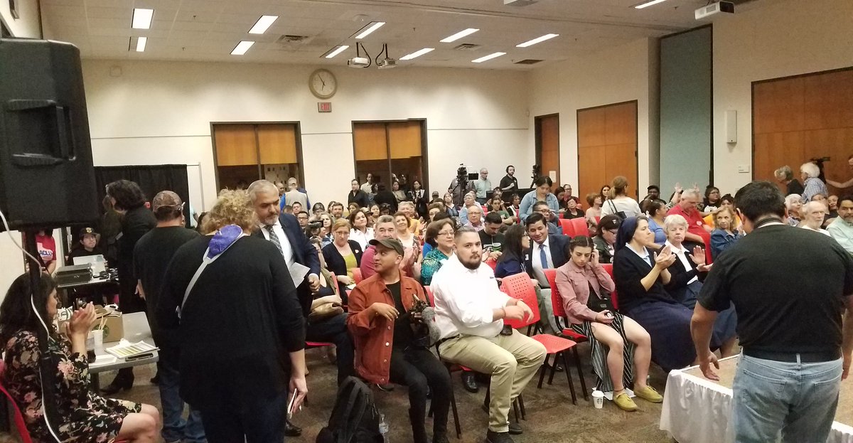 jmikeseifert's tweet photo. Absolutely packed house tonight in Brownsville for one of the 1st #RGVvotes events: candidates' forum for District 27. Missing the incumbent, but the challengers were well prepared. The 32 percent undecided in this race may have made a choice #rightsforall https://t.co/9ipTBpuR1b