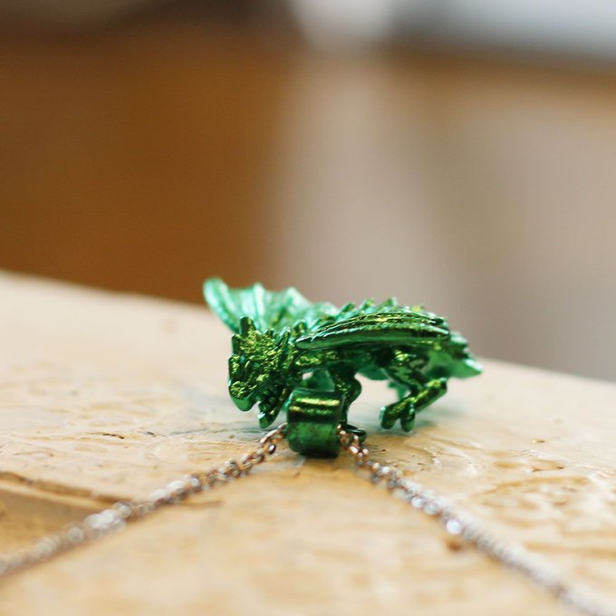 ドラゴンアクセサリーのtwitterイラスト検索結果