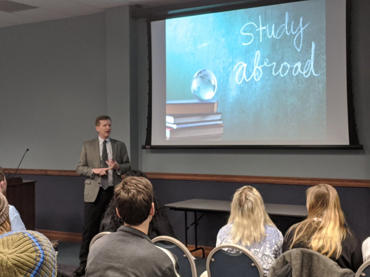 Sarah Cravens tweet media