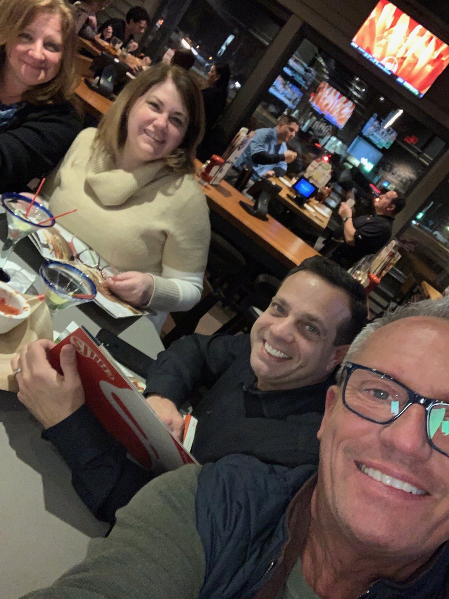 Dianne Hahn tweet media