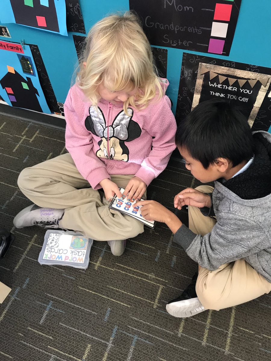 PatelLuvKinders's tweet photo. Helping a friend sound out tricky word is one way we show #wcsperserverance through Social Awareness https://t.co/8Vaj1XCsNO