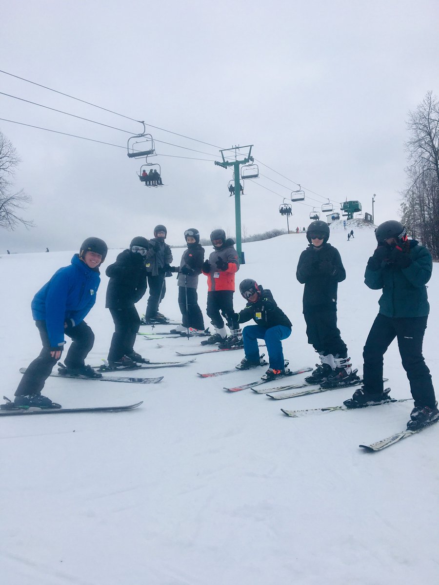 MrsOhinski's tweet photo. A great day on the slopes! Thanks to all our parent volunteers and staff who made this day possible! Can’t wait until the next one! 🎿 @StJosephDPCDSB https://t.co/iMvOYUDHps