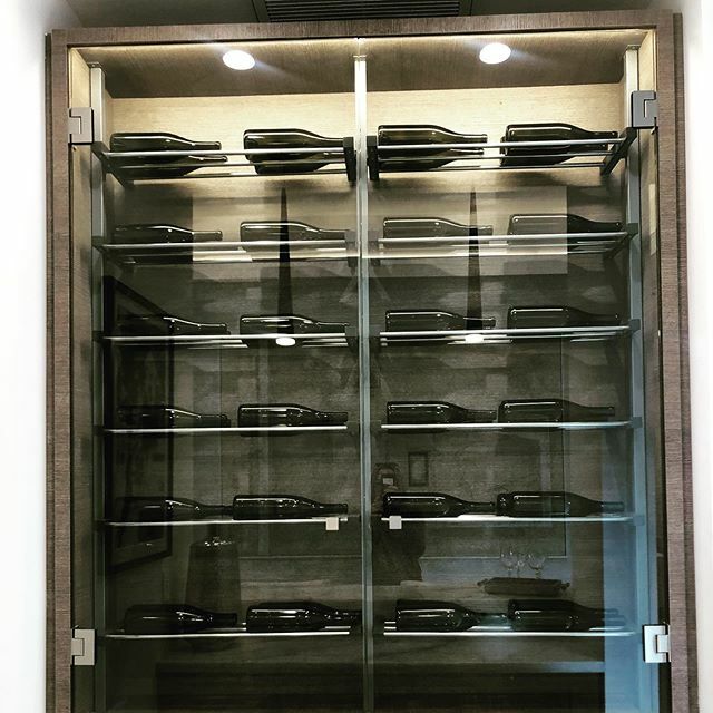 Wine Wednesday 🍷
.
Another great wine storage solution, when you want to store your wines out in the open yet don’t want to take up a large space. #winewednesday #wine #compasscalifornia 🥂