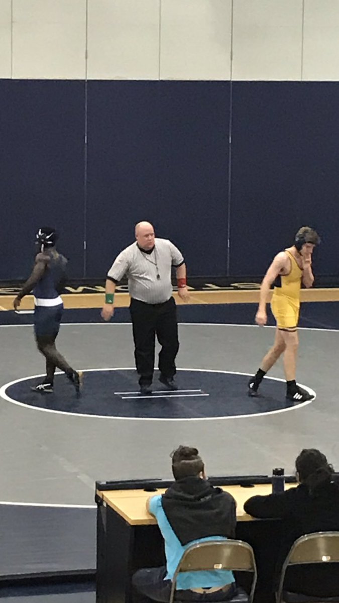 Worst photo ever but Wiggins pins for the win!