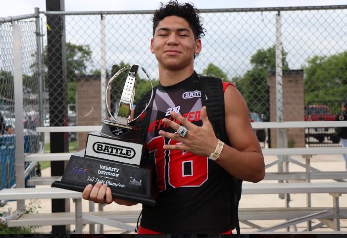 txa7v7's tweet photo. Proud of you young man! Great things happen to those that wait! You a silent killa 😤. https://t.co/io6qWVEaKV