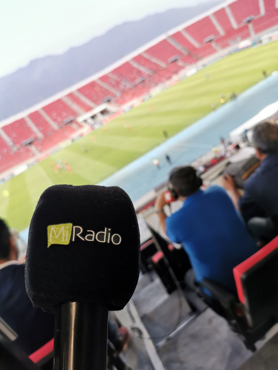 MiRadiols's tweet photo. ¡Ya estamos instalados en el nacional!

Todos los detalles de la preparación de @CDLS_OFICIAL para la final del 23 de enero, los tendrás con el AD Mi Radio.

Todo el día , todos los días. https://t.co/IeREpDtANG