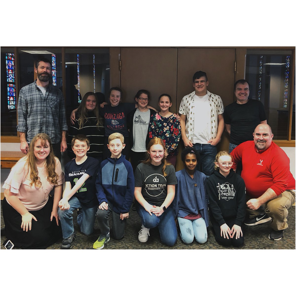 GenerationAlive's tweet photo. This hardworking group packed 1,000 meals last Sunday. Thank you to the kids from Manito Presbyterian Church for all you do for your community! Comment below to thank these awesome leaders. 👇
#togetheralive #generationalive #spokane https://t.co/ITQjaaM39h