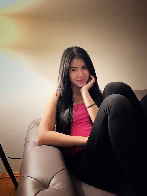 Say hi to me 😇 https://t.co/5Sdp2rFuog