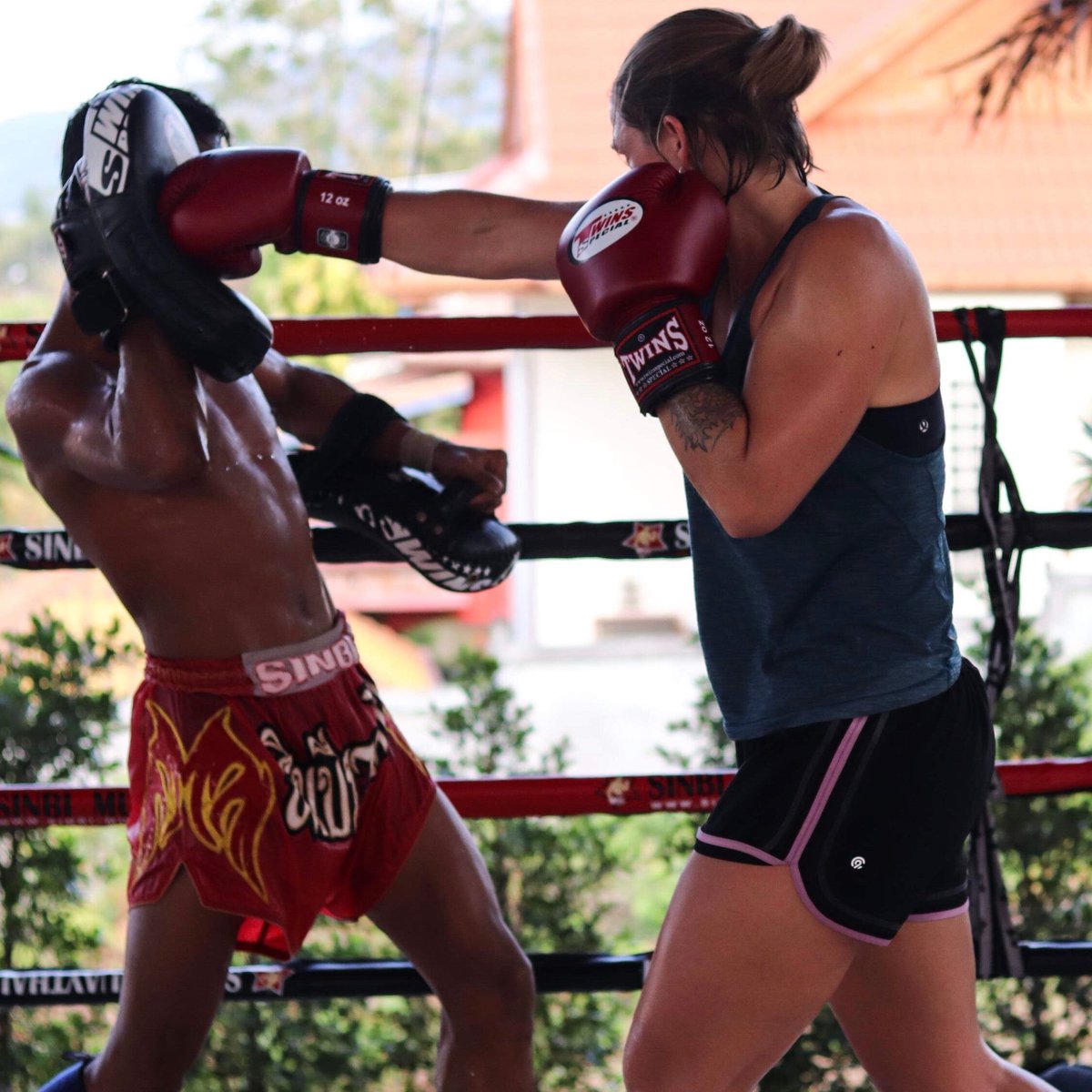 elementsMA's tweet image. Muay Thai will change your body &amp;amp; how you approach life. Develop greater physical &amp;amp; mental strength; join our Intro to Muay Thai clinic Mondays at 8pm starting January 20th! bit.ly/2R3mTDm