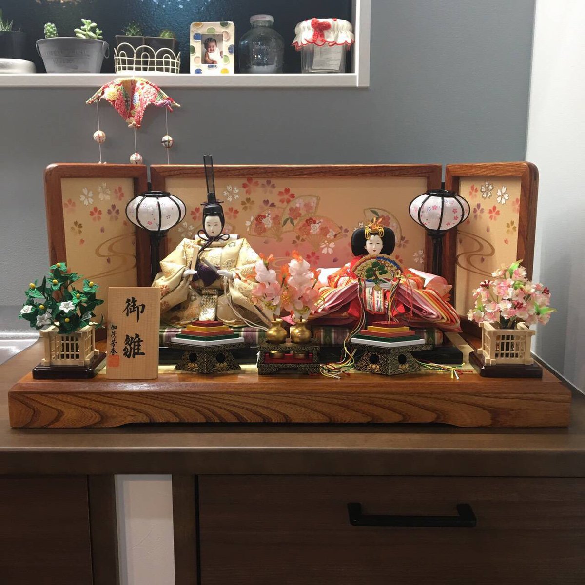 アカチャンホンポ おかげさまで周年 創業感謝祭開催中 ディズニー好きには嬉しいコンパクトな 雛人形 もあります お家の飾るスペースに困っている方にはオススメ 我が家の雛人形 初節句 ミッキー ミニー 女の子ベビー 雛祭り ひなまつり アカチャンホンポ おかげさまで周年 創業感謝祭開催中 ディズニー好きには嬉しいコンパクトな 雛人形 もあります お家の飾るスペースに困っている方にはオススメ 我が家の雛人形 初節句 ミッキー ミニー 女の子ベビー 雛祭り ひなまつり