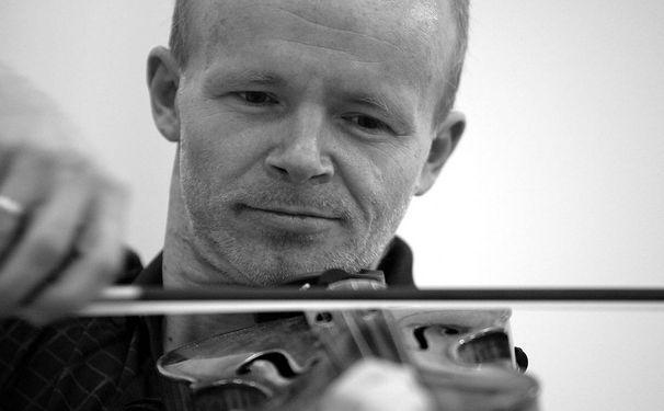 Reviving the "crazy cadenza": Thomas Zehetmair regularly pulls off the feat of both playing and conducting the Beethoven Violin Concerto--- with a little help from his friends in the orchestra. More on tonight's <a href="/KingFM/">Classical KING FM</a> <a href="/seattlesymphony/">Seattle Symphony</a>  Spotlight at 8PM  soundcloud.com/classicalkingf…