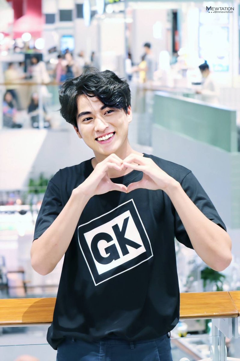 Mewsuppasitofc's tweet photo. 🎉 Congratulations 100K followers na ka

อยู่ด้วยกันไปนานๆเลยนะทั้งเจ้าบ้านและบ้าน 💛🤝

 #ThanksBigGulf100k https://t.co/RTLHOHZtRY