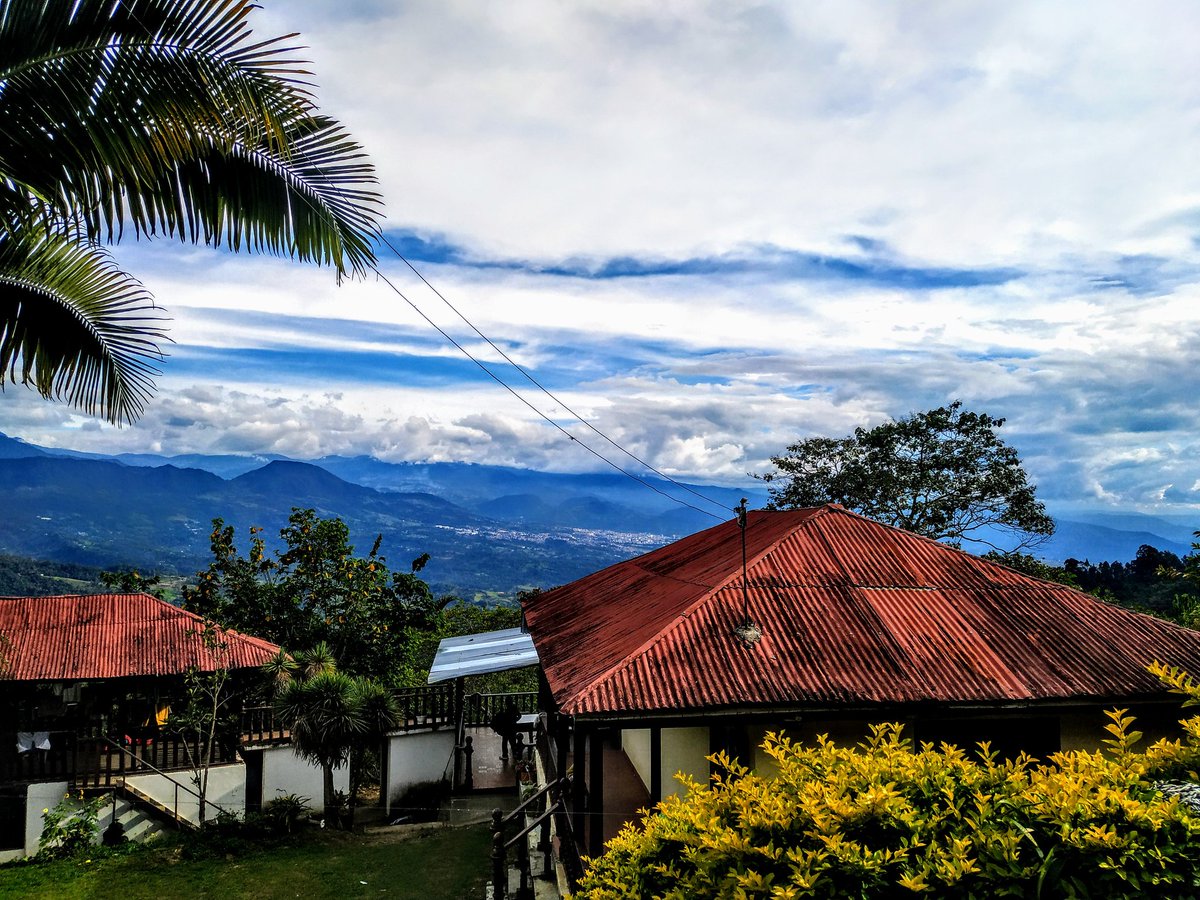 danieltrscr's tweet photo. Lugares mágicos y paisajes mágicos eso es Colombia 🇨🇴 https://t.co/t2ZJ0Shexq