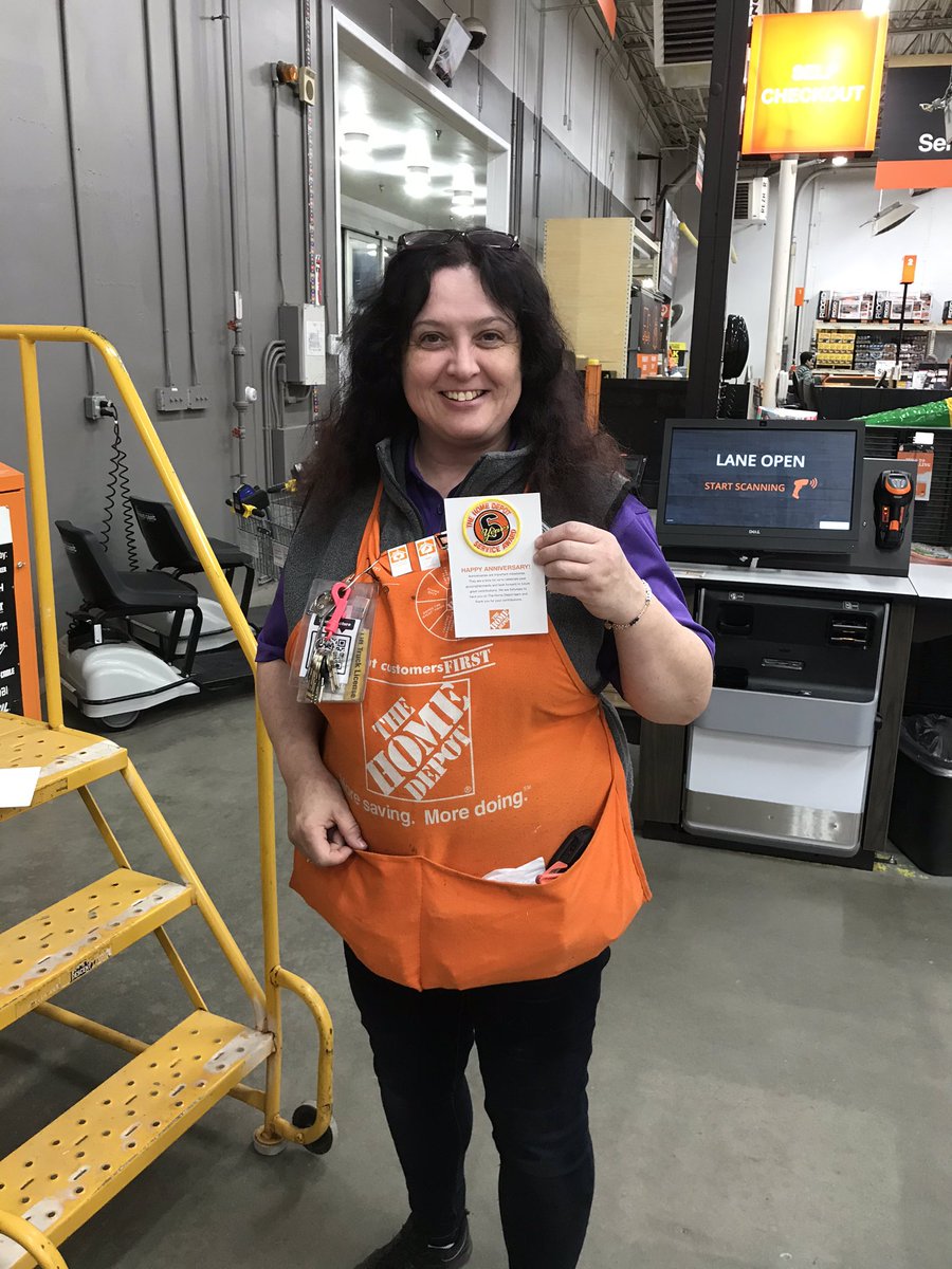 Congratulations to Dawn FES celebrating her 6 years with Home Depot!!!