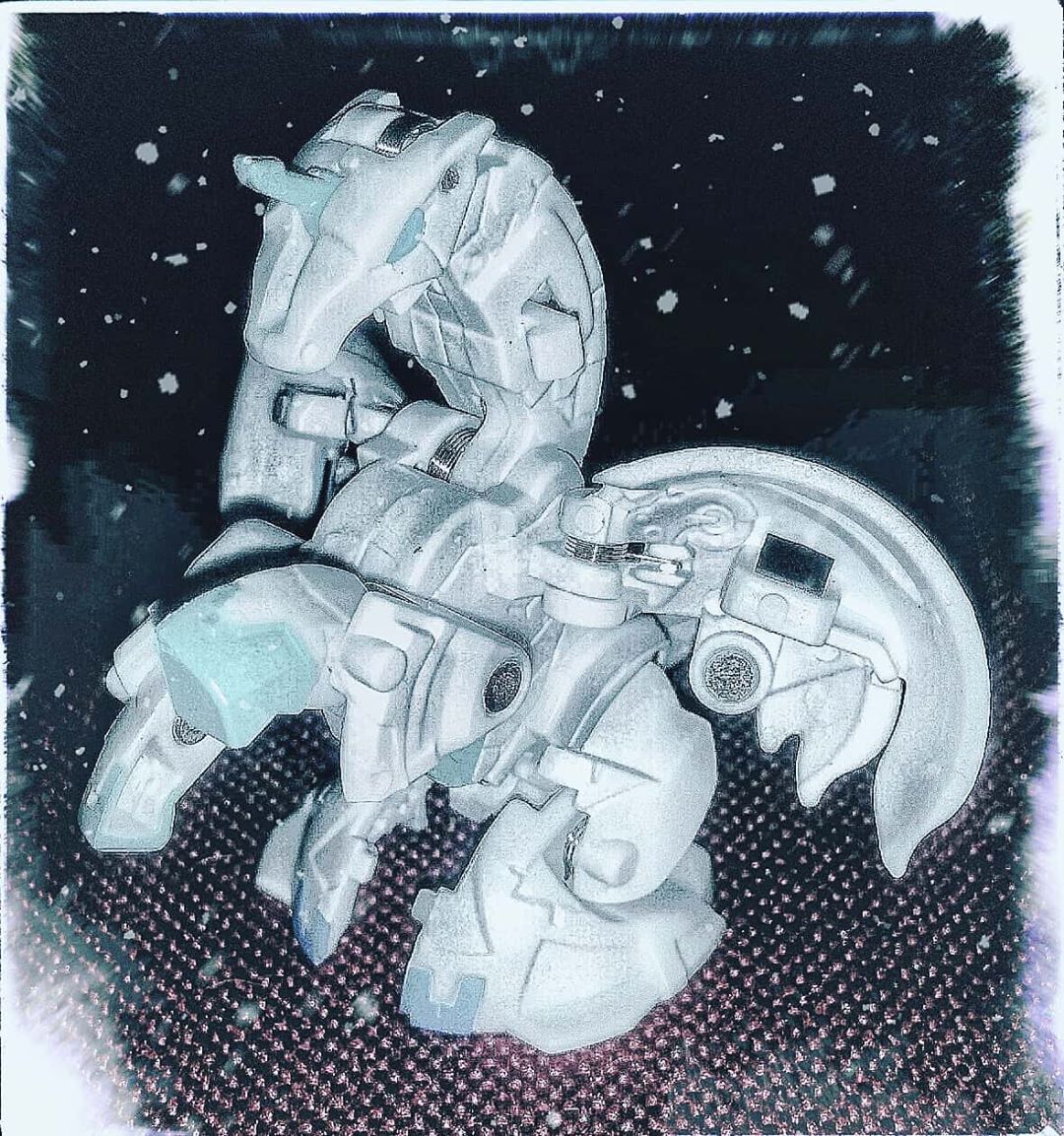 TnPht26919222's tweet photo. Frozen Pegatrix ~ ❄❄❄
#bakugan #bakuganbattleplanet #Pegatrix #pegatrixultra #haos #toys #spinmaster #takaratomy https://t.co/OMhHxqdE8Y